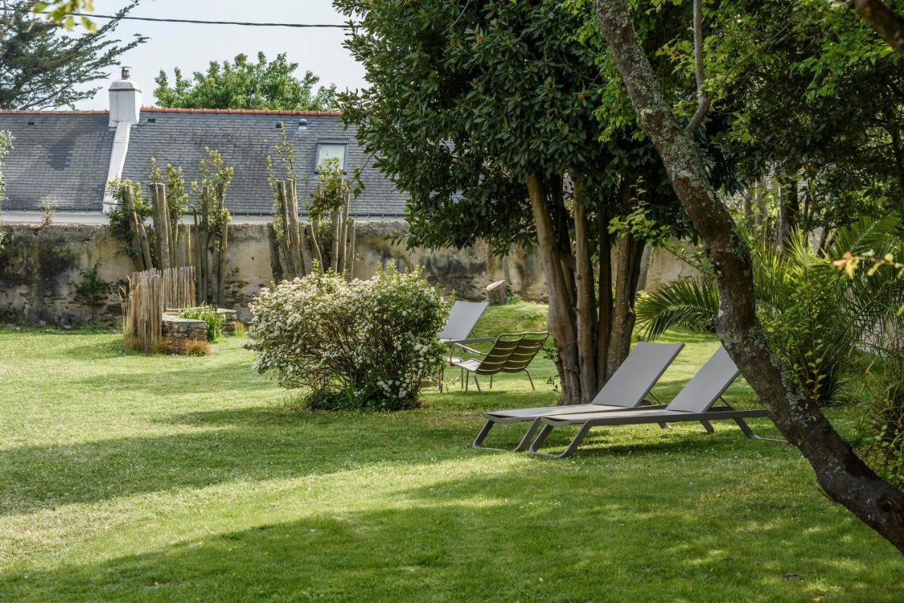 Hotel Le Clos Fleuri 르팔레이 외부 사진