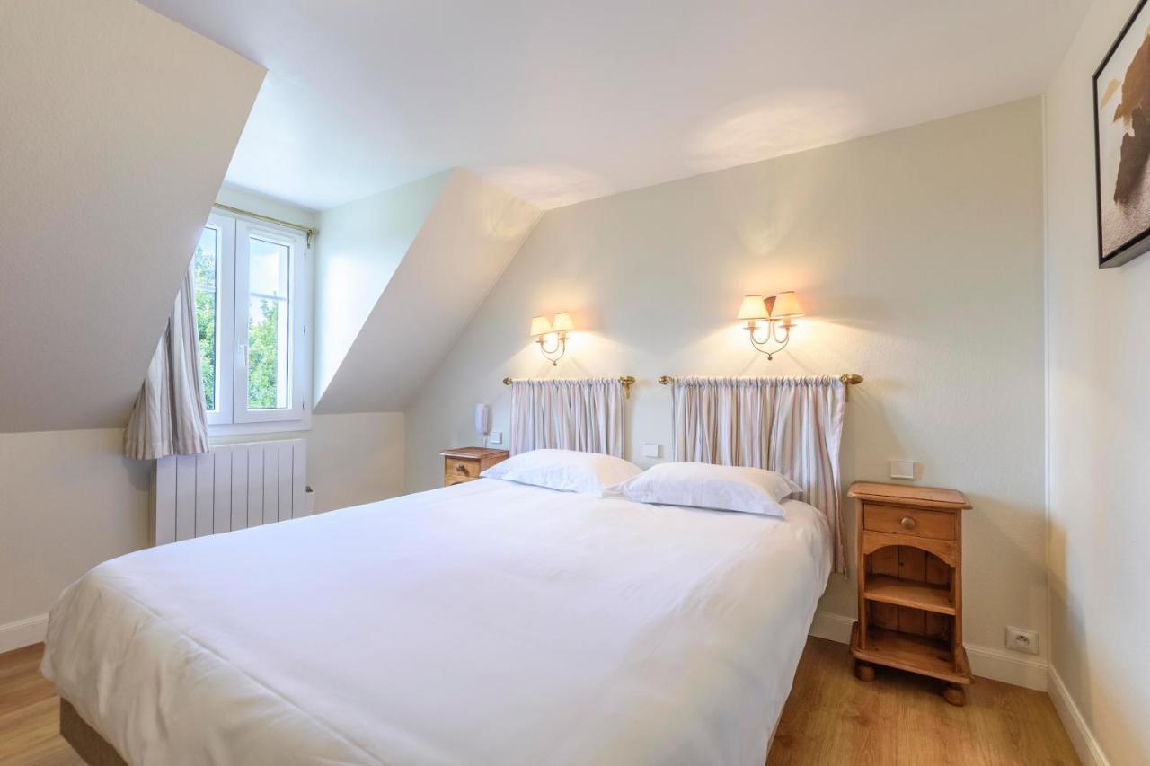 Hotel Le Clos Fleuri 르팔레이 외부 사진