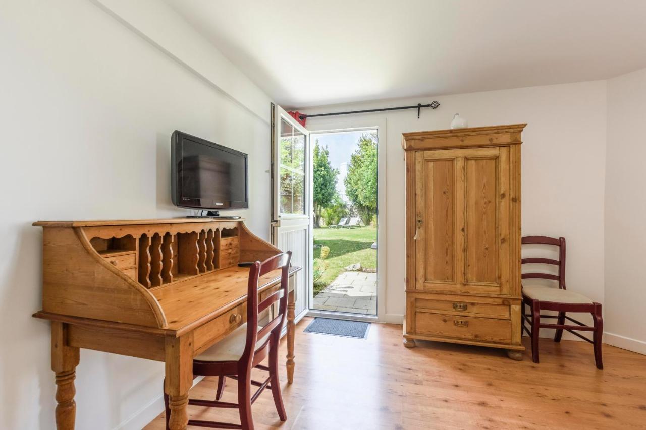 Hotel Le Clos Fleuri 르팔레이 외부 사진