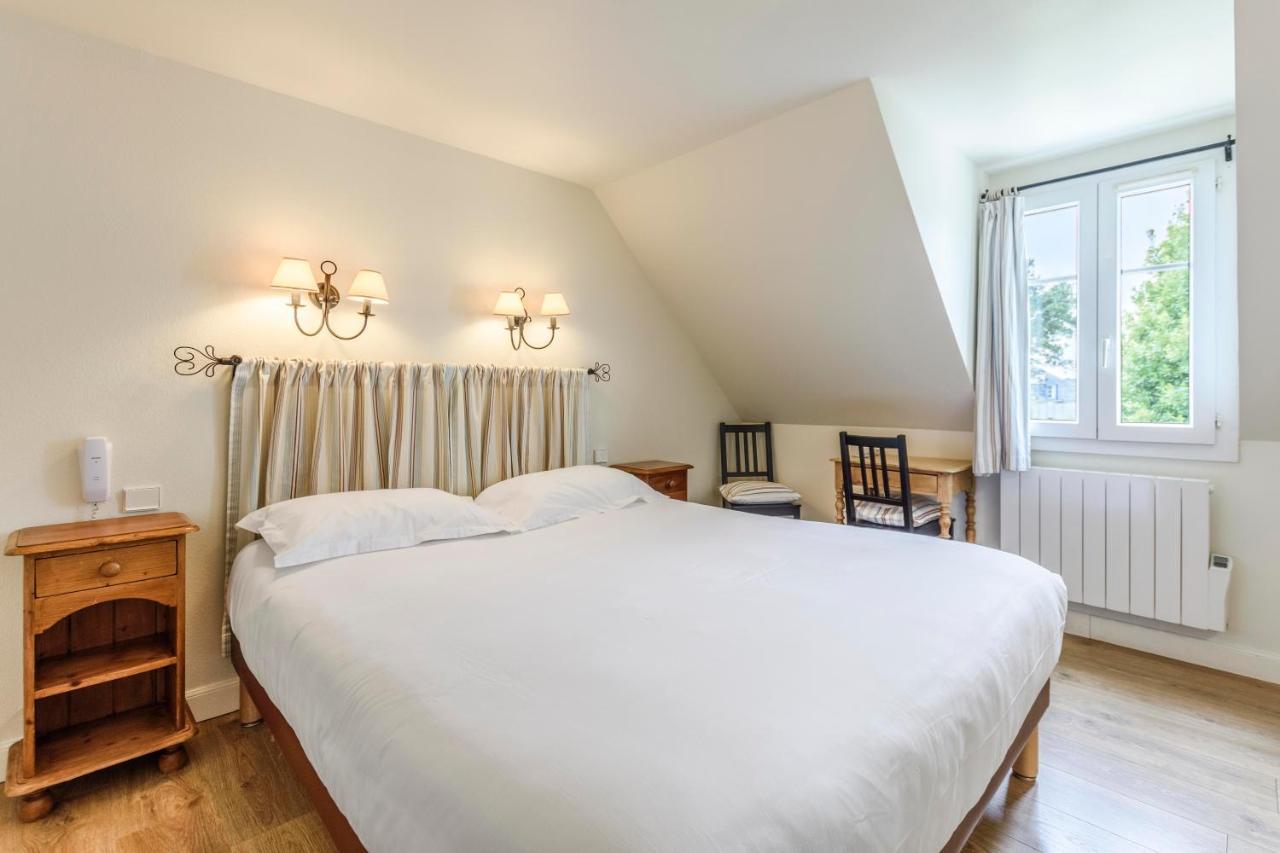 Hotel Le Clos Fleuri 르팔레이 외부 사진