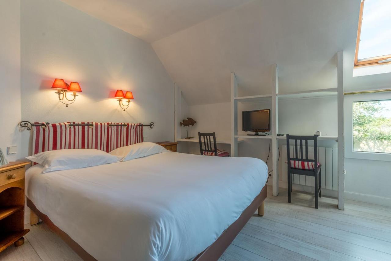 Hotel Le Clos Fleuri 르팔레이 외부 사진